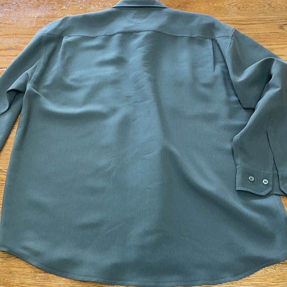 Montage men’s shirt.  Hunter green.  Size Large.  Great condition. - Picture 5 of 5